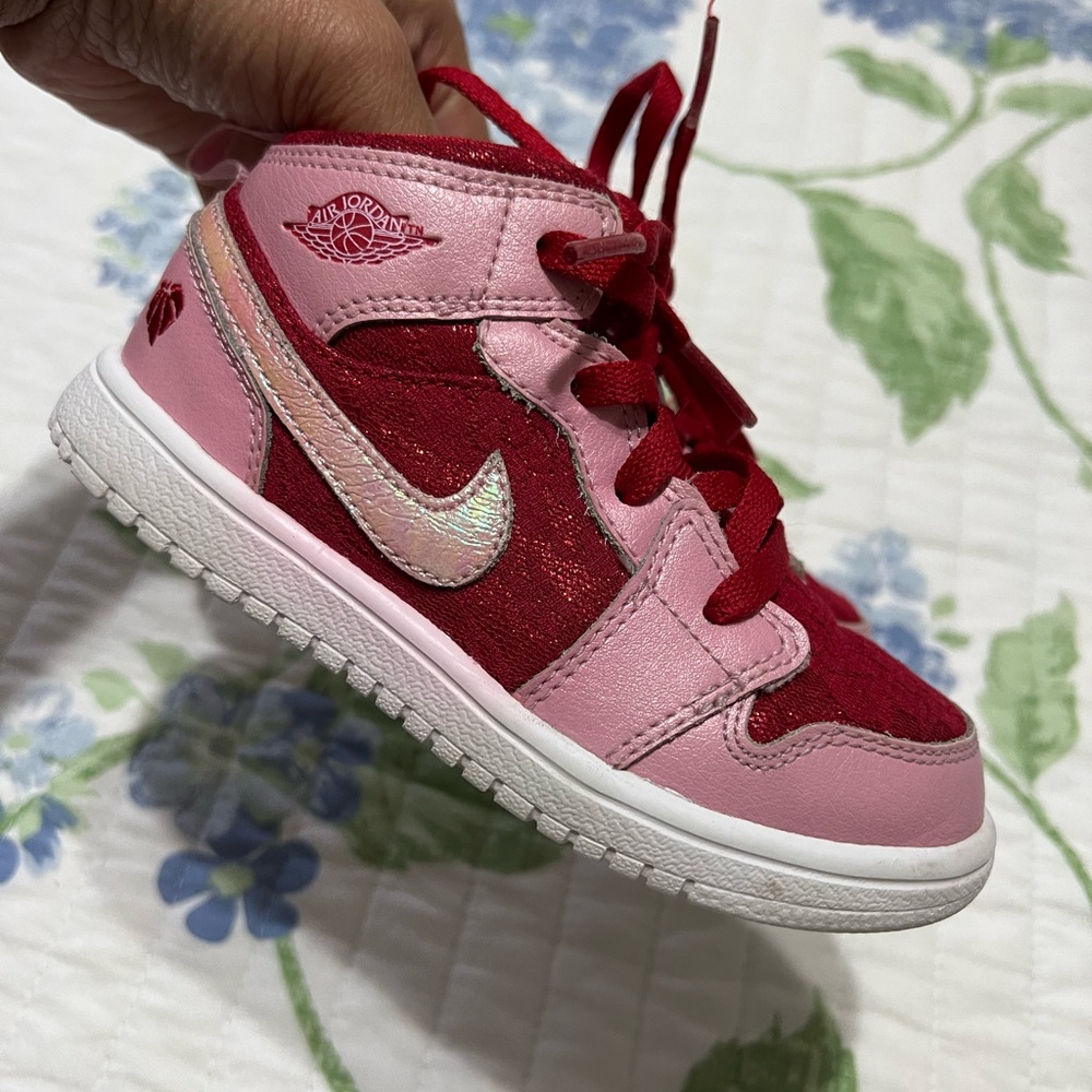 Jordan Mid Toddler 9c